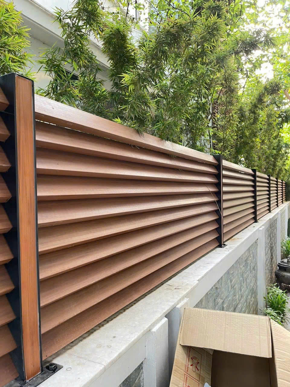 Thanh lam hộp phủ asa FH50A100